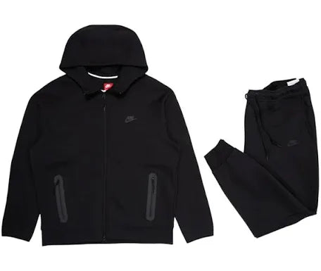 Nike tech set